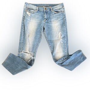 Articles of Society Women’s Medium Wash Denim With Holes Cut #1265. Size 32